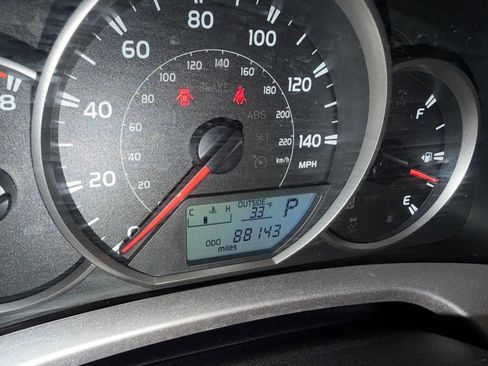 Used 2016 Toyota RAV4 LE image 27