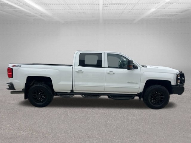 Used 2019 Chevrolet Silverado 2500 LT w/ LT Convenience Package AWD/4WD image 3