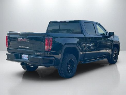 Used 2022 GMC Sierra 1500 AT4X image 5