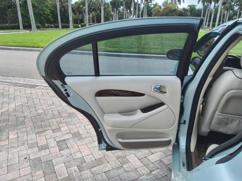 Used 2005 Jaguar S-TYPE 4.2 image 27