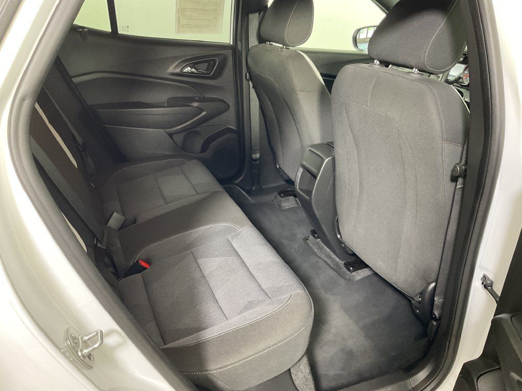 Used 2024 Chevrolet Trax RS w/ Driver Confidence Package FWD image 22
