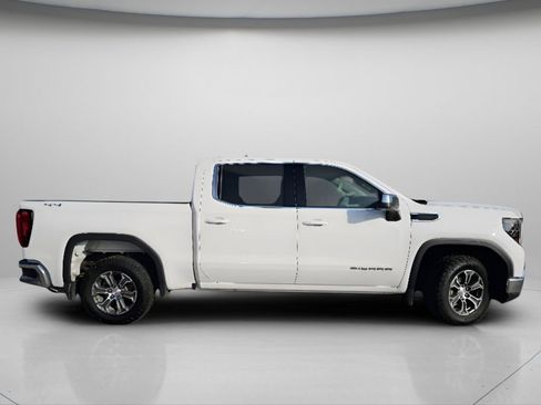 Used 2023 GMC Sierra 1500 SLE image 24