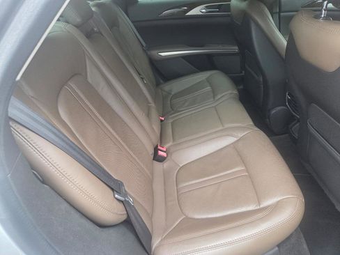 Used 2013 Lincoln MKZ image 8