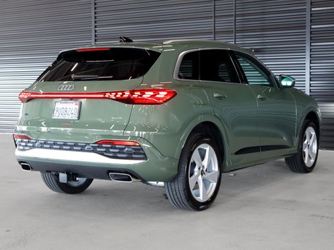 Certified 2025 Audi Q5 Premium w/ Premium Plus AWD/4WD image 16