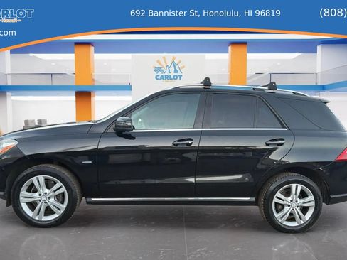 Used 2012 Mercedes-Benz ML 350 BlueTEC 4MATIC image 3