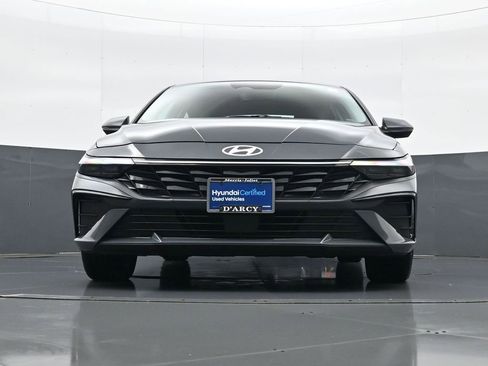 Certified 2025 Hyundai Elantra Limited w/ Cargo Package image 22