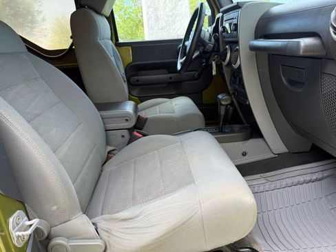 Used 2008 Jeep Wrangler Sahara image 32