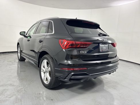 Used 2022 Audi Q3 2.0T Premium Plus w/ Premium Plus Package AWD/4WD image 30