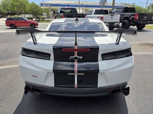 Used 2018 Chevrolet Camaro SS RWD image 20