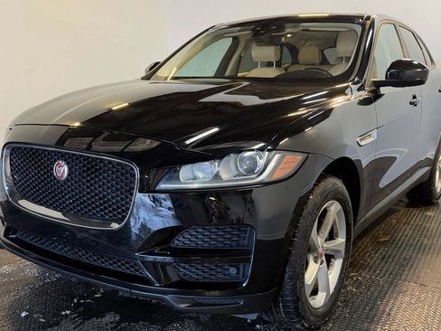 Used 2018 Jaguar F-PACE Premium AWD/4WD image 4