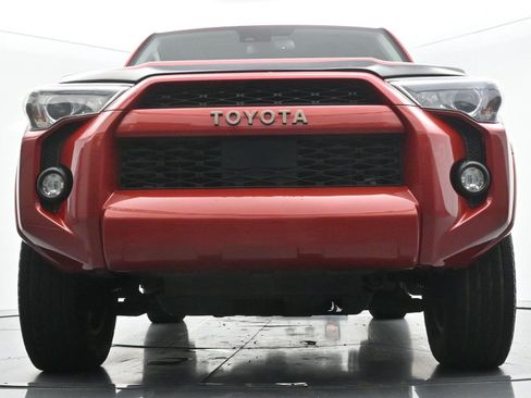 Used 2023 Toyota 4Runner 40th Anniversary SE AWD/4WD image 52
