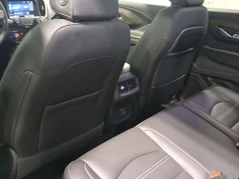 Used 2022 GMC Terrain Denali image 18