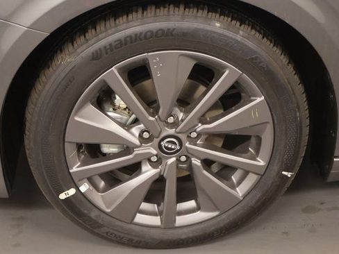 New 2026 Nissan Sentra SL w/ Floor Mat Package FWD image 8