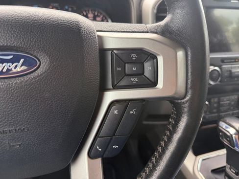 Used 2019 Ford F150 Lariat AWD/4WD image 36