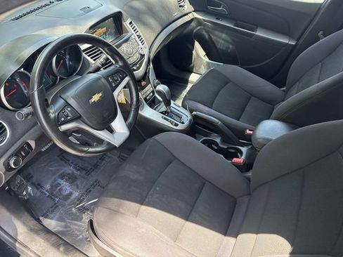 Used 2013 Chevrolet Cruze LT w/ Technology Package FWD image 15