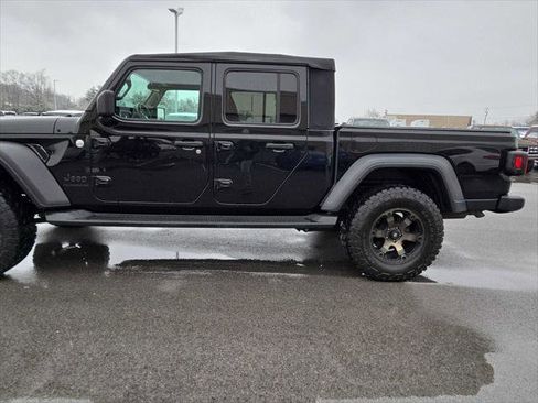 Used 2020 Jeep Gladiator Sport w/ Quick Order Package 24S image 8