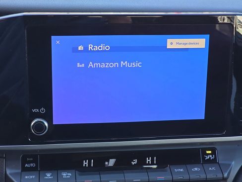 Used 2025 Toyota Camry SE image 26