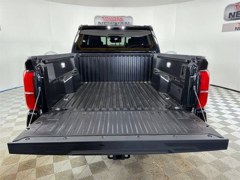 Used 2024 Toyota Tacoma TRD Off-Road image 19