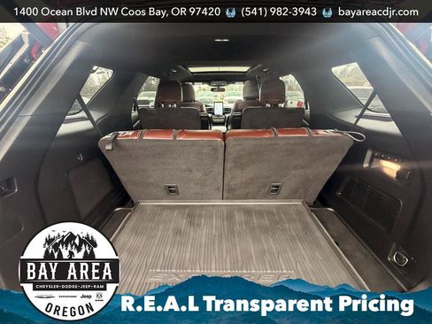 Used 2021 Ford Explorer Platinum w/ Equipment Group 601A AWD/4WD image 8
