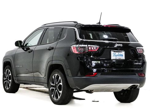 Used 2022 Jeep Compass Limited w/ Sun and Sound Group AWD/4WD image 9