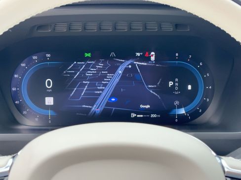 Used 2024 Volvo XC90 B6 Plus w/ Protection Package Premier image 20