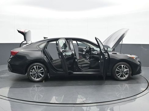 Used 2024 Kia Forte LXS w/ LXS Technology Package image 26