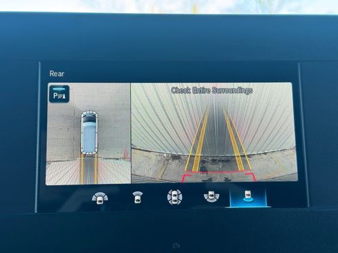 Used 2024 Mercedes-Benz Sprinter 2500 image 28