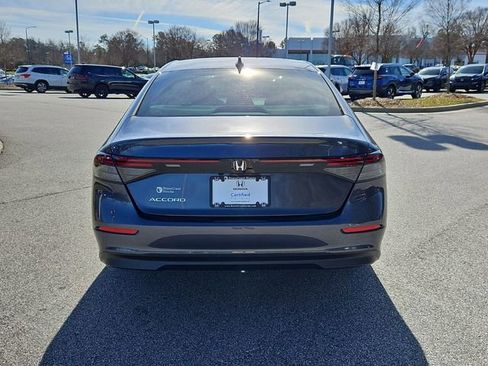 Used 2025 Honda Accord SE image 11