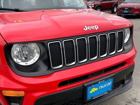 Used 2019 Jeep Renegade Sport image 27