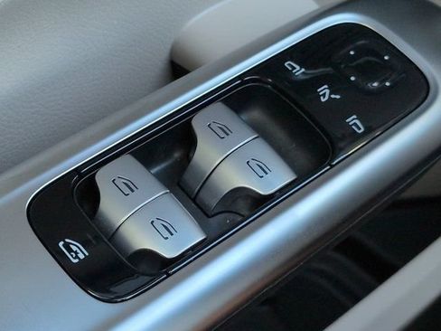 Certified 2025 Mercedes-Benz C 300 Sedan image 24