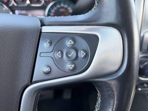 Used 2018 GMC Sierra 1500 SLE w/ SLE Value Package AWD/4WD image 12