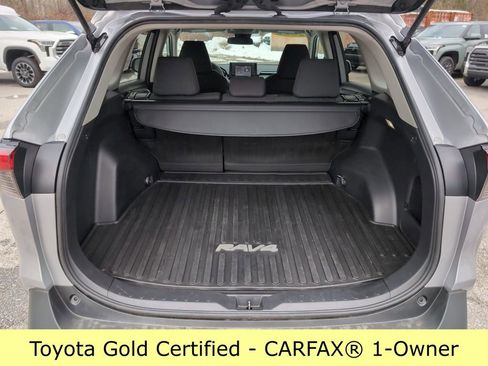 Certified 2022 Toyota RAV4 LE image 24