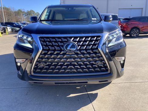Used 2023 Lexus GX 460 Premium image 2