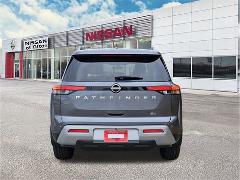 New 2025 Nissan Pathfinder SL image 5