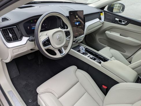 New 2026 Volvo XC60 B5 Ultra w/ Protection Package Premier image 12