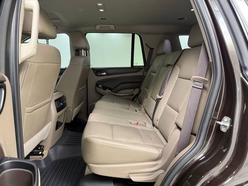 Used 2018 Chevrolet Tahoe LT w/ LT Signature Package image 24