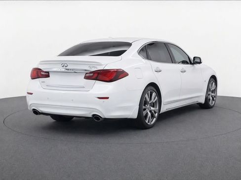 Used 2018 INFINITI Q70 L 3.7 AWD/4WD image 6