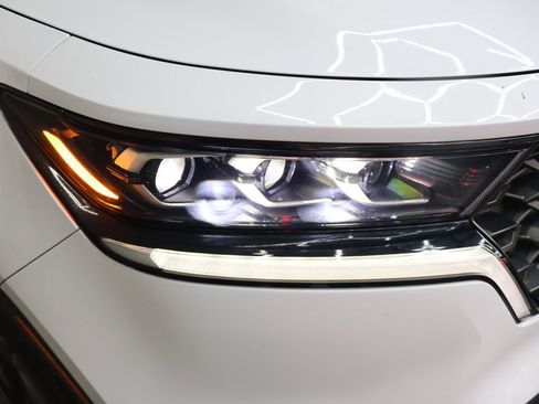 Used 2023 Kia Sorento SX Prestige image 28