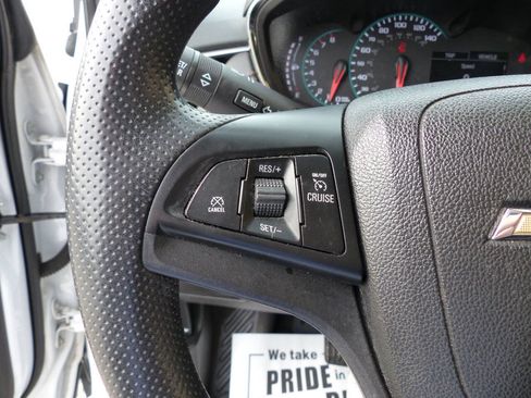 Used 2018 Chevrolet Trax LT AWD/4WD image 27