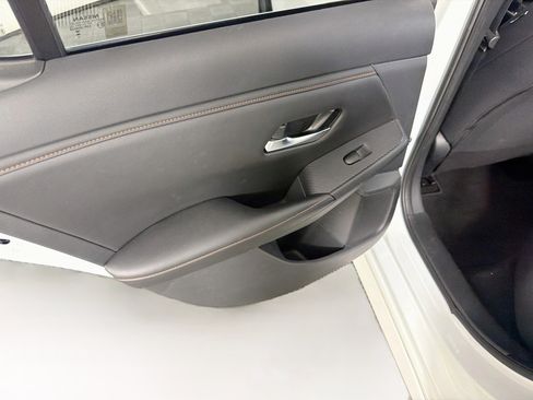 Used 2023 Nissan Sentra SR w/ Midnight Edition Package FWD image 25