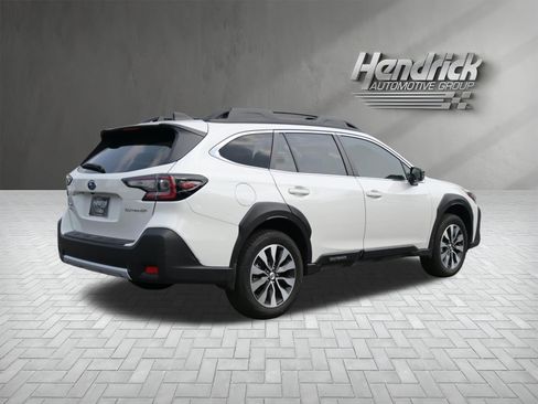 Used 2025 Subaru Outback Limited w/ Popular Package #2 AWD/4WD image 9