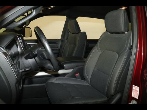 Used 2019 RAM 1500 Big Horn AWD/4WD image 25