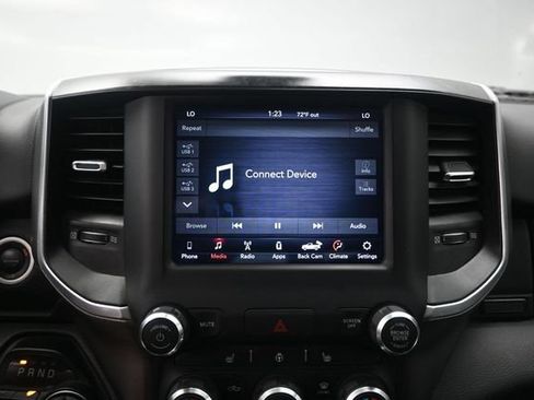 Used 2020 RAM 1500 Big Horn AWD/4WD image 13