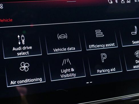 Used 2025 Audi Q7 3.0T Prestige w/ Prestige Package image 65