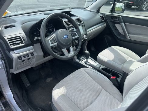 Used 2017 Subaru Forester 2.5i Premium AWD/4WD image 18
