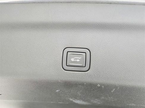 Used 2021 Chevrolet Tahoe LT w/ LT Signature Plus Package image 55