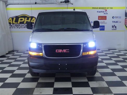 Used 2021 GMC Savana 2500 w/ Driver Convenience Package RWD image 2