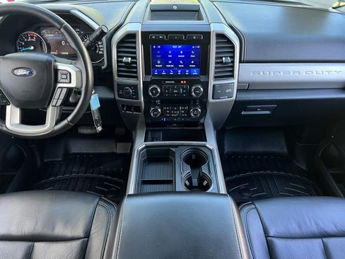 Used 2020 Ford F350 Lariat w/ Camper Package AWD/4WD image 32