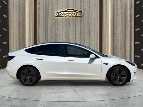 Used 2023 Tesla Model 3 Standard Range RWD image 12