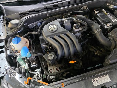 Used 2012 Volkswagen Jetta S image 32